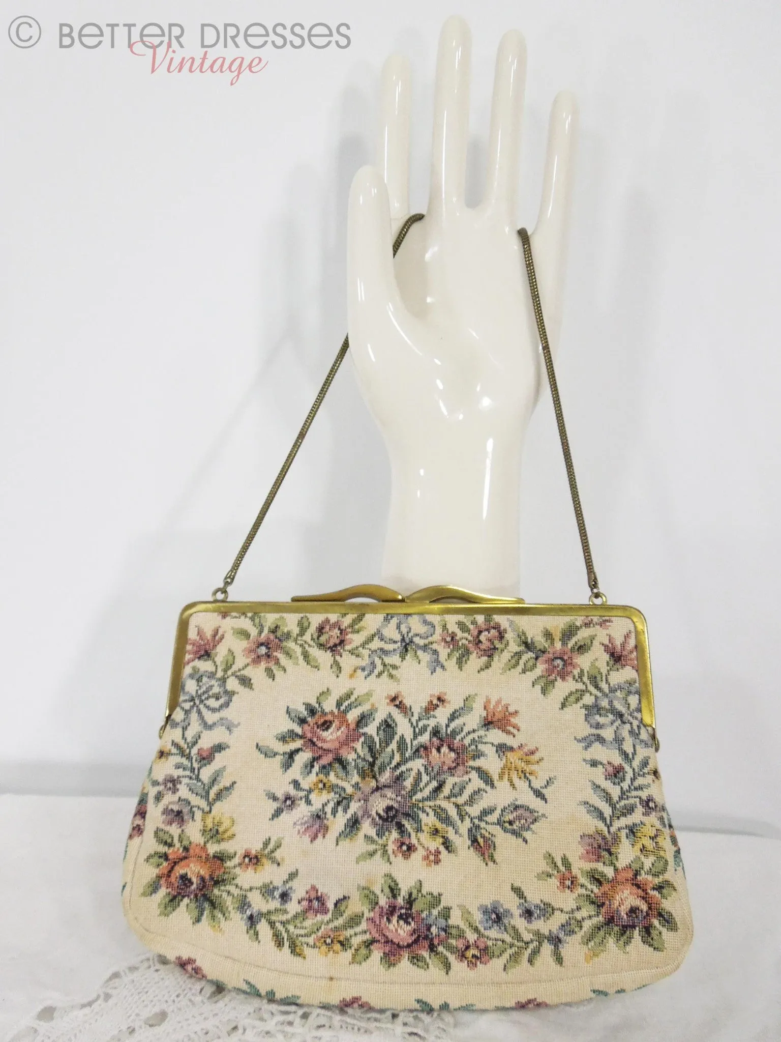 50s Cream Floral Tapestry Frame Purse