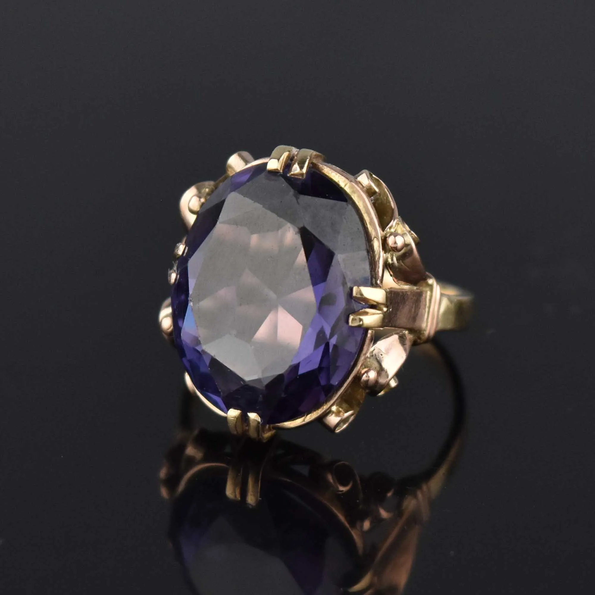 ON HOLD Retro 14K Gold 8 CTW Color Change Sapphire Ring