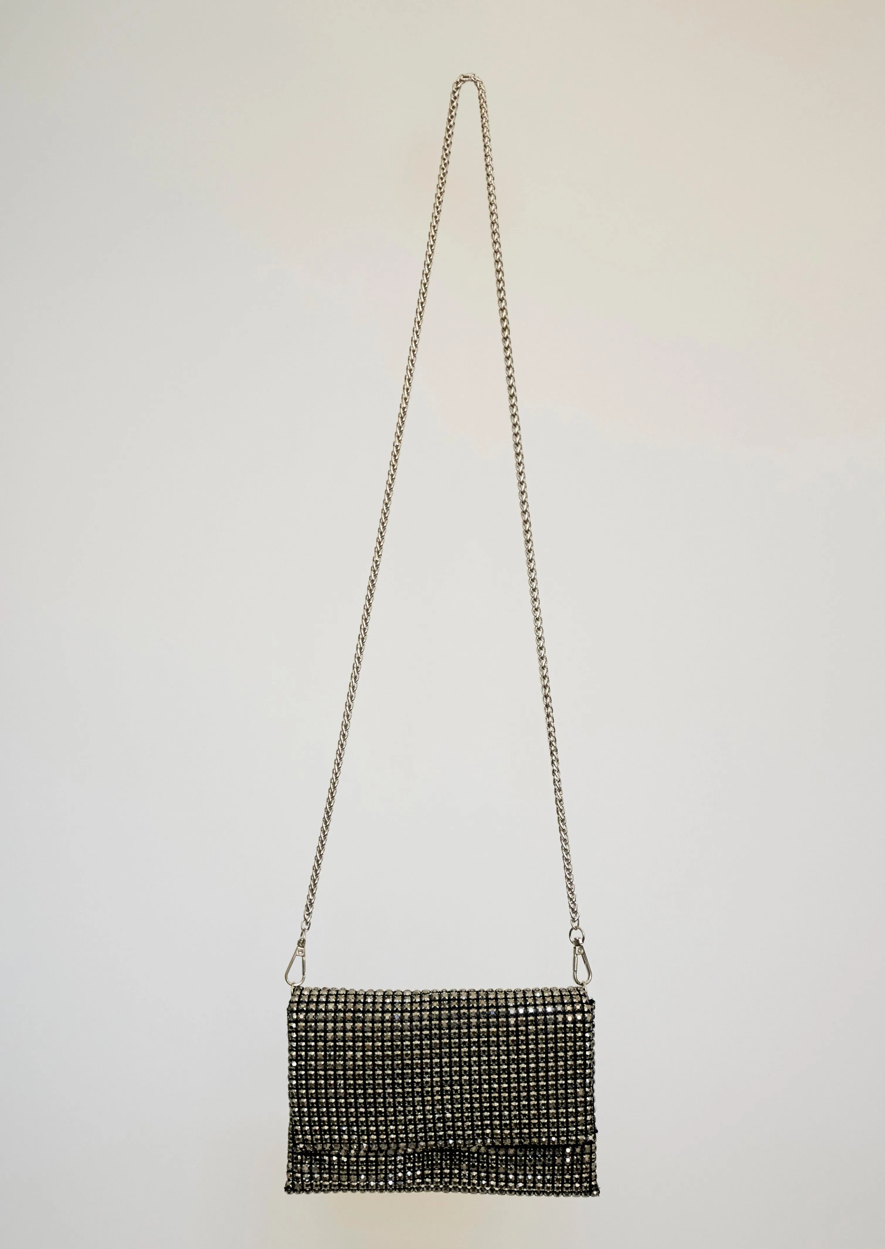 The Metallic Clutch in Black