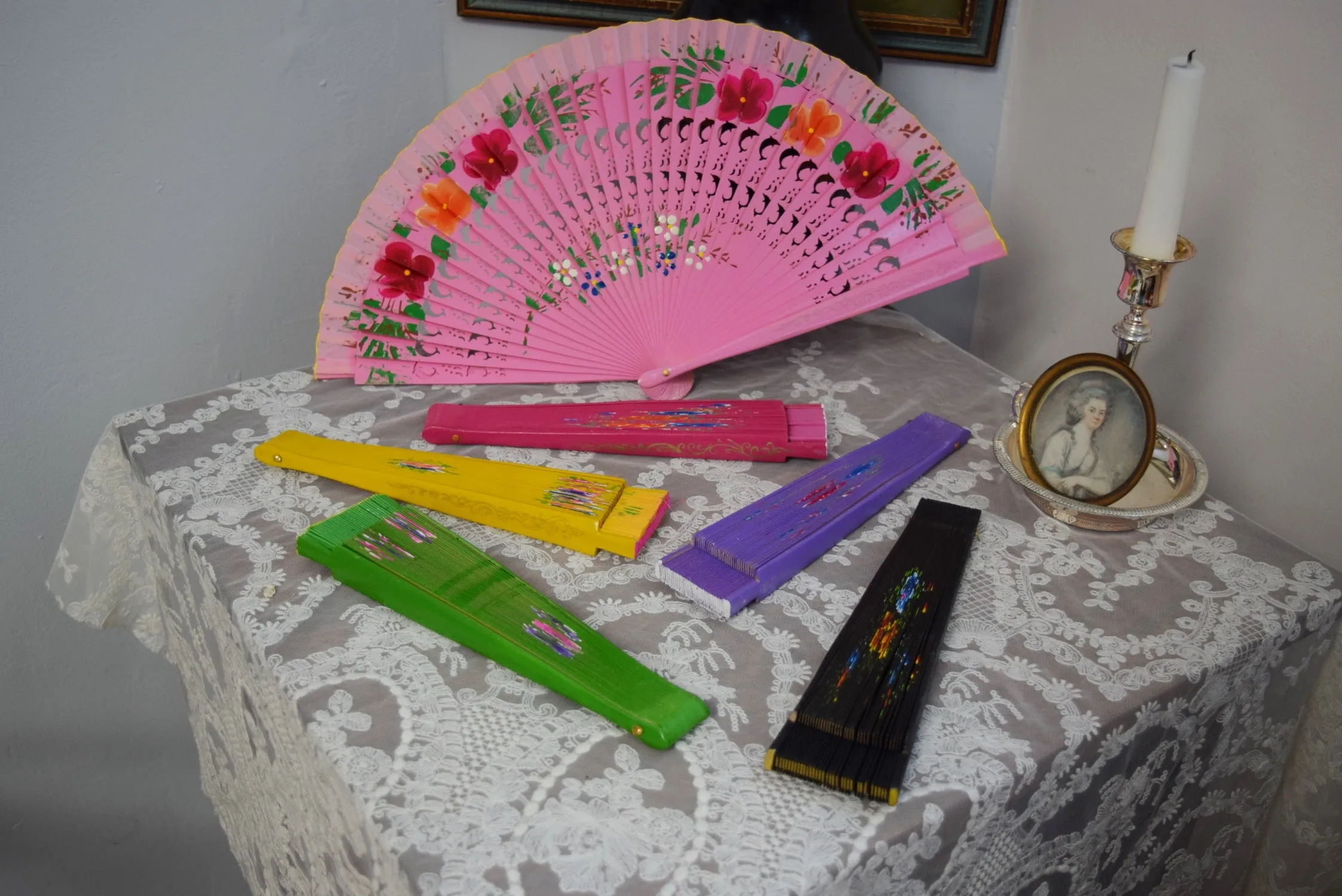 Wooden Hand Fan - Pink