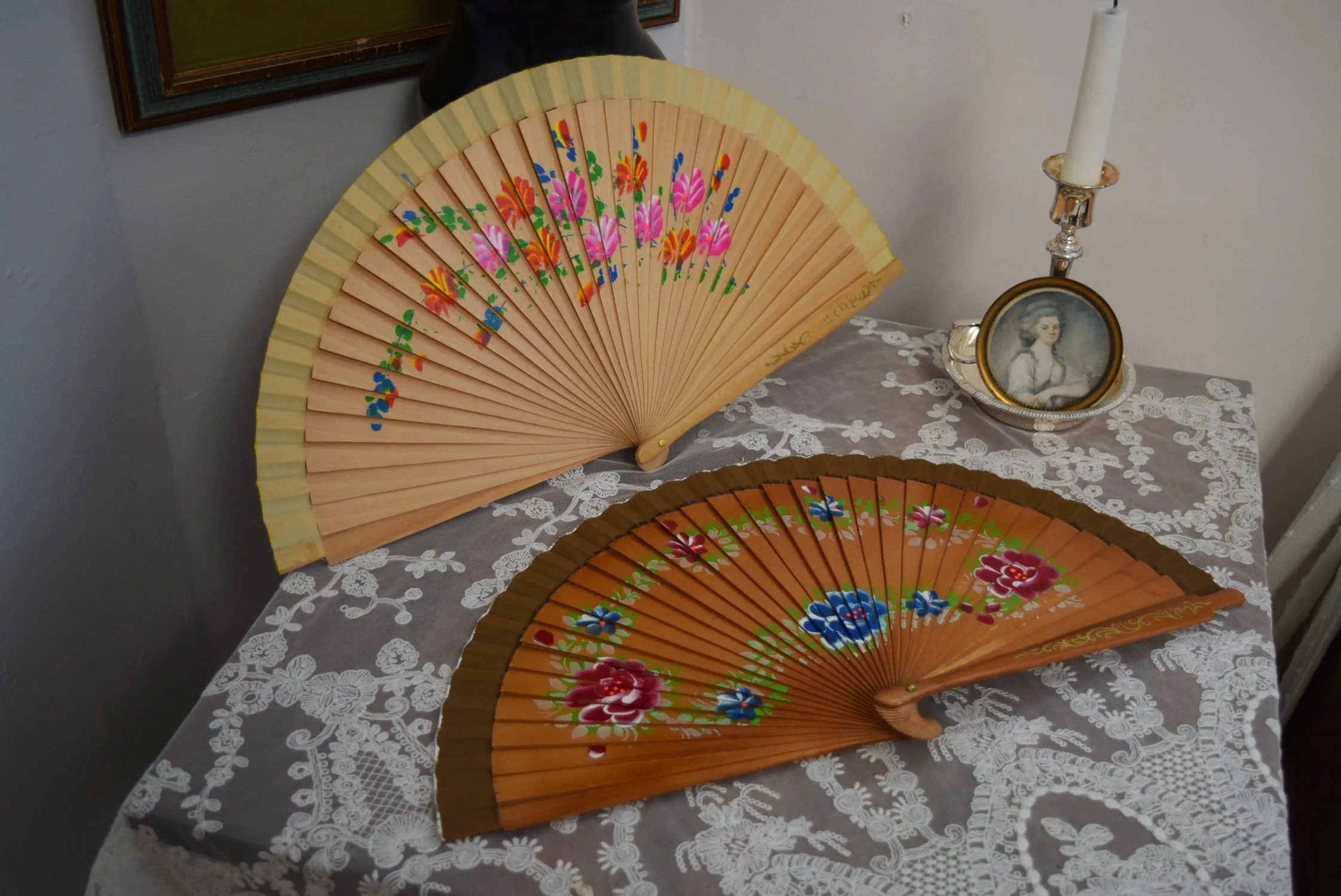 Wooden Hand Fan - Tan/Brown